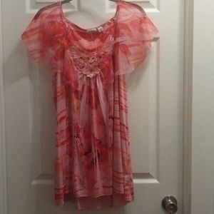 🔥🔥PRICE DROP!!!🔥🔥Very pretty Pink Summer Top Size 22/24
